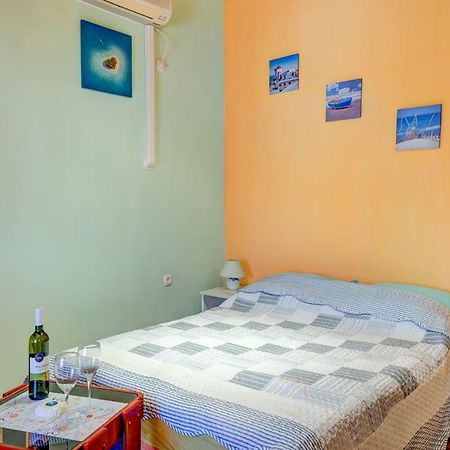 Apartment In Center Пула Екстер'єр фото
